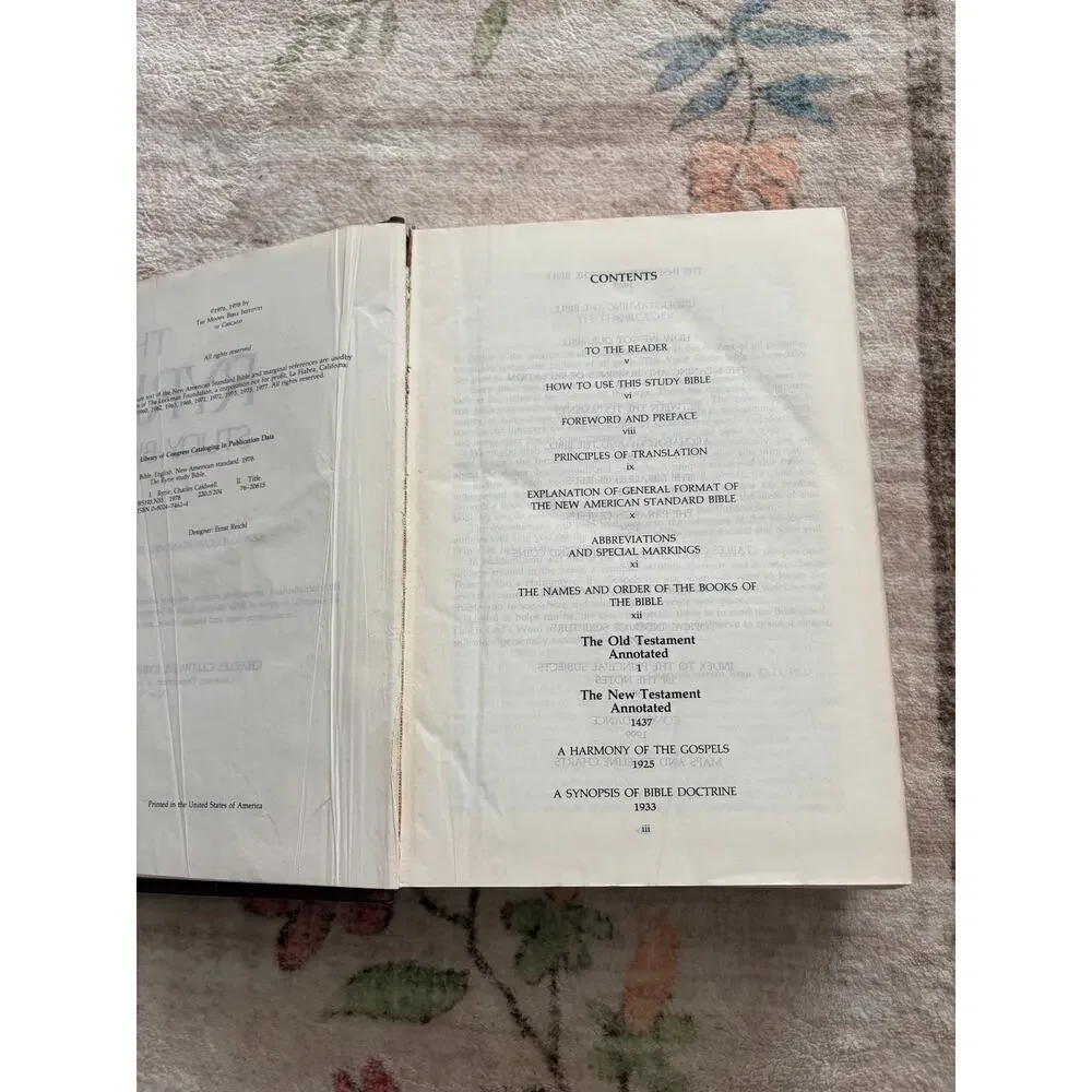 Vtg The Ryrie study bible brown New American academic college religious